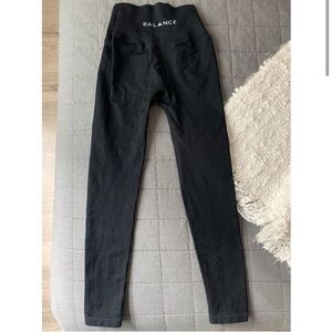 Balance Athletica linear tight m l read!